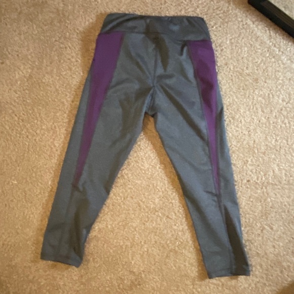 Grey and Purple 7/8 Leggings - Picture 4 of 4
